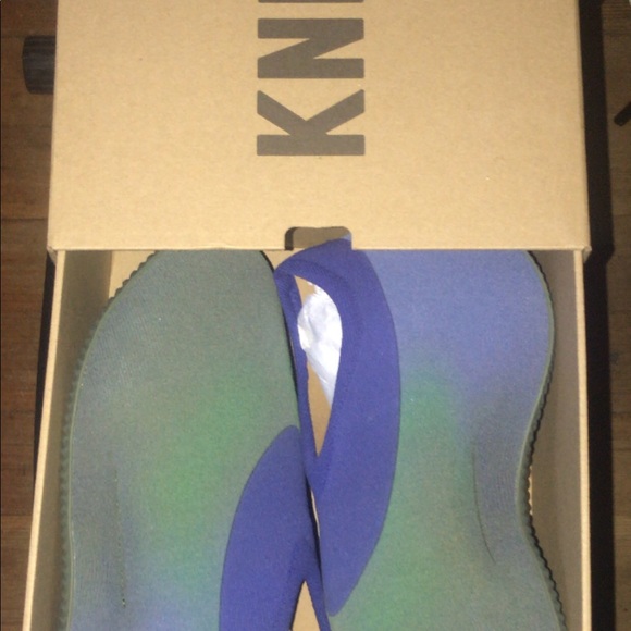 YZY KNIT RNR AZURE mens 10 🔥 - Picture 3 of 3